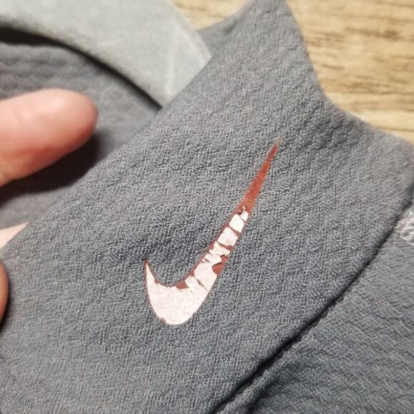 Nike Team Boys L Gray 1/4 Zip Mock Neck Shirt Jacket Lightweight Running XC Golf - Picture 3 of 11